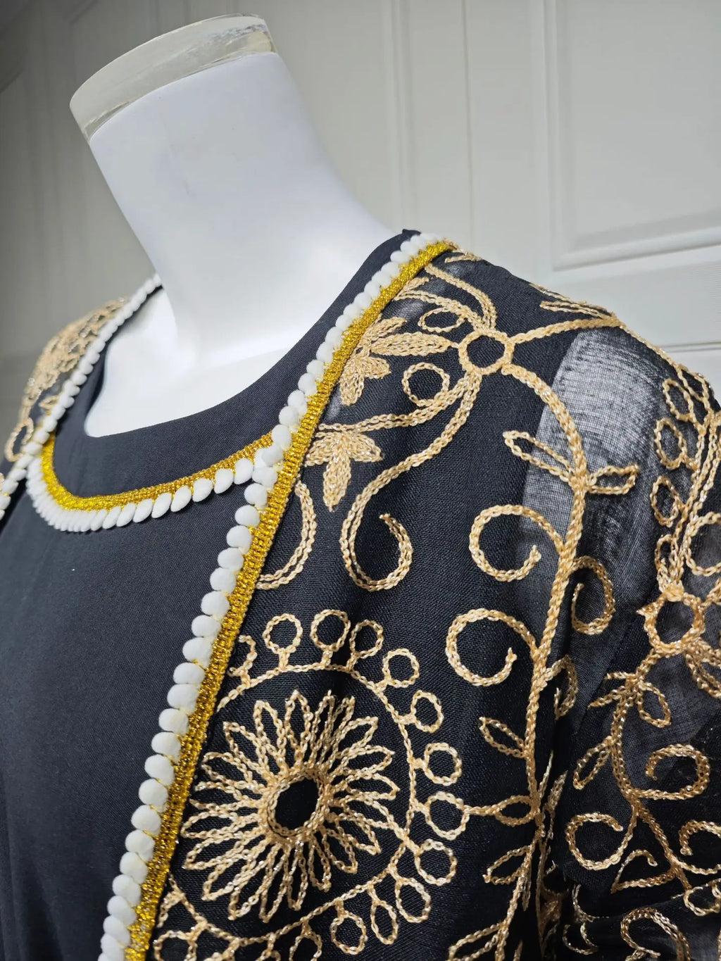 Abaya Set Gold  for Islamic Ramadan and Eid 2026